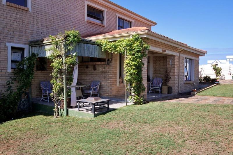 4 Bedroom Property for Sale in Stilbaai Wes Western Cape